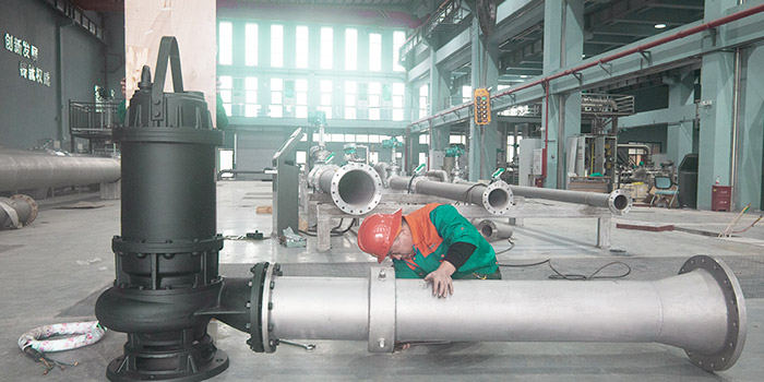 深井泵電機到底選是水浸式還是油浸式？